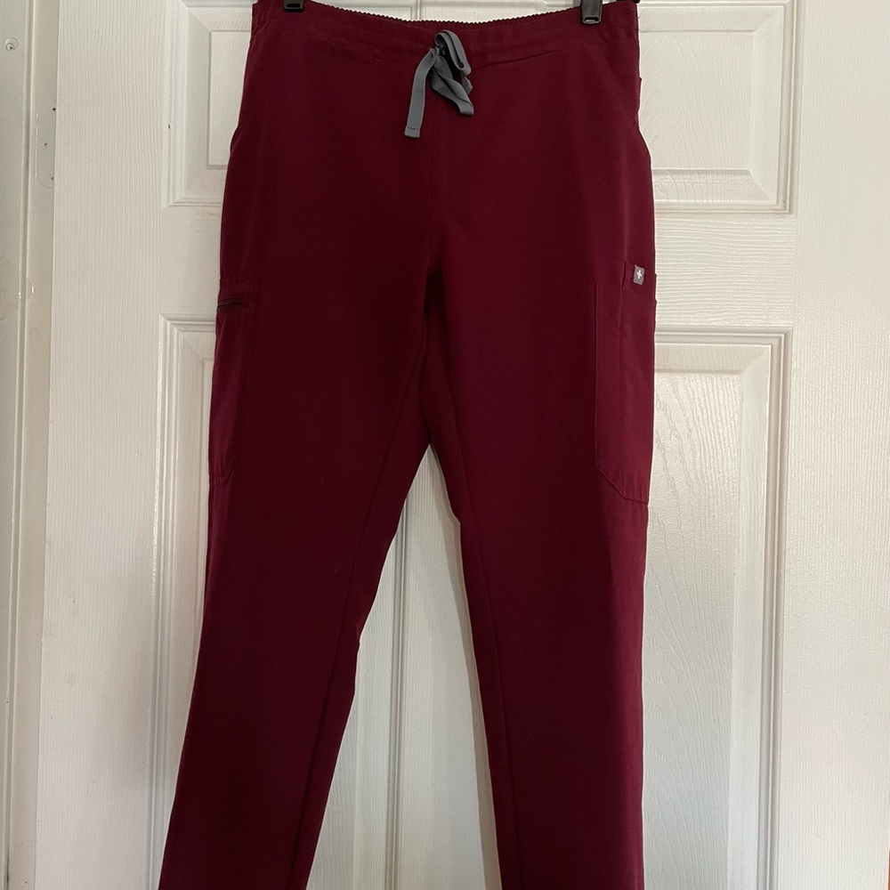 FIGS Yola scrub pants, burgundy, size small